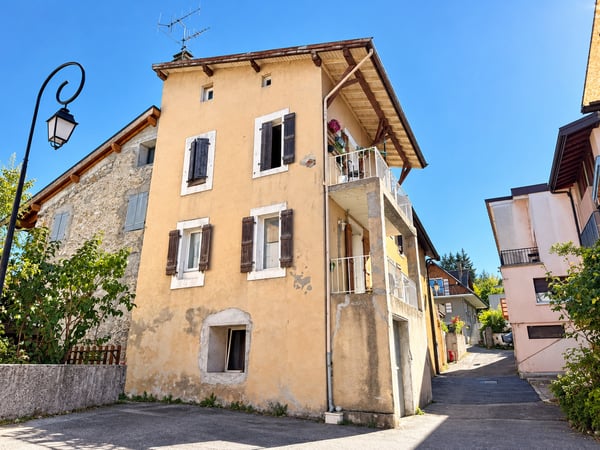 En France Immeuble Parfait Investisseur avec vue sur le lac Léman 1