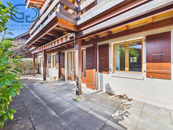 Splendide appartement au rez-de-chaussée 12
