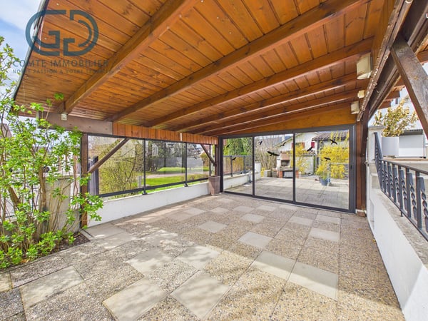 Maison familiale avec espace multifonction 11