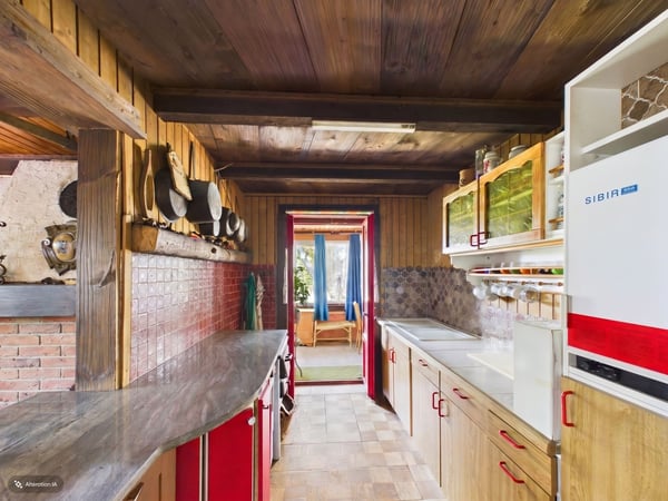 Chalet en pleine nature sur le Mont Raimeux 6