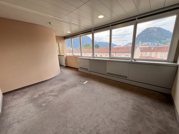 Ufficio moderno in centro a Lugano 2