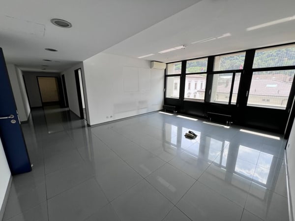 Ufficio in centro a Chiasso vis-a-vis la stazione FFS 4