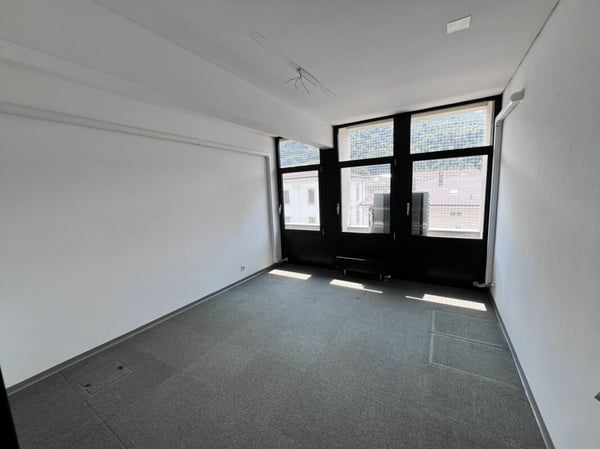 Ufficio in centro a Chiasso vis-a-vis la stazione FFS 7