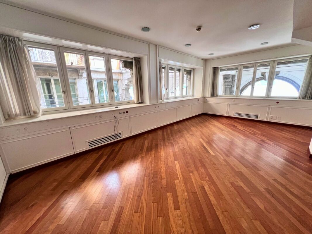 Ufficio in uno dei palazzi più prestigiosi e storici della città