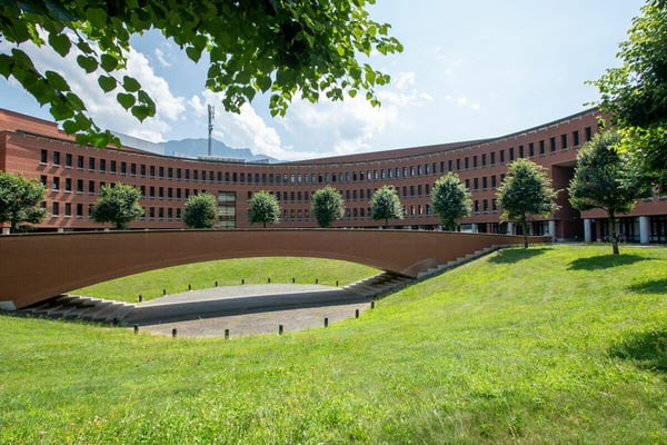 Uffici di varie metrature, frazionabile, in sede funzionale e prestigiosa 17