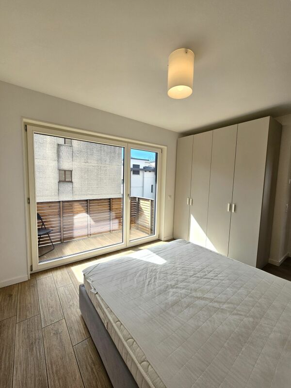 Moderno 2.5 locali ammobiliati con balcone