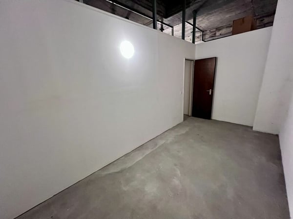 Locali ad uso archivio/deposito in centro città da 15 a 50 mq 5