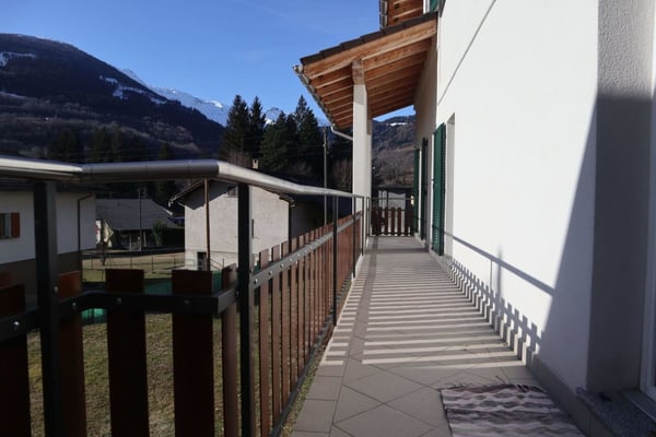 Interessante e nuova palazzina a reddito immersa nel verde, Olivone 4