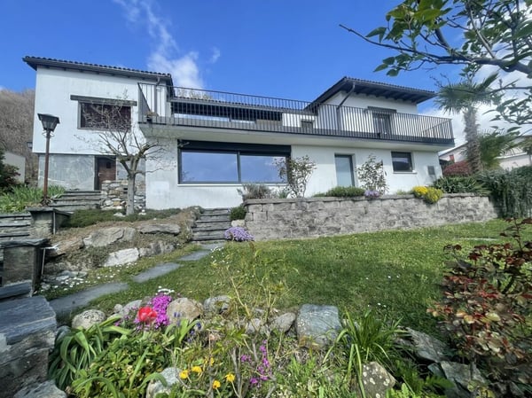 Villa unifamiliare con vista lago 17