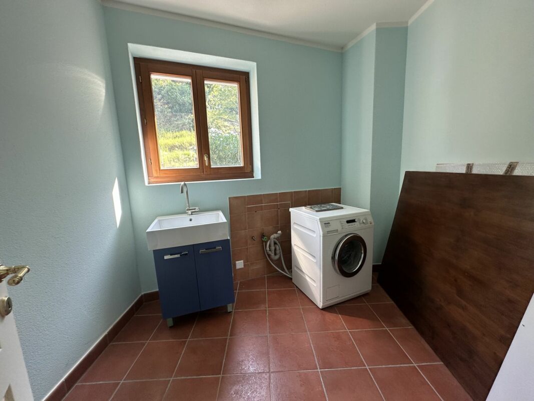 Lovely 3.5-room apartment with lake view