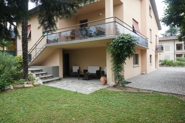 2.5 locali ammobiliato con splendido giardino 5
