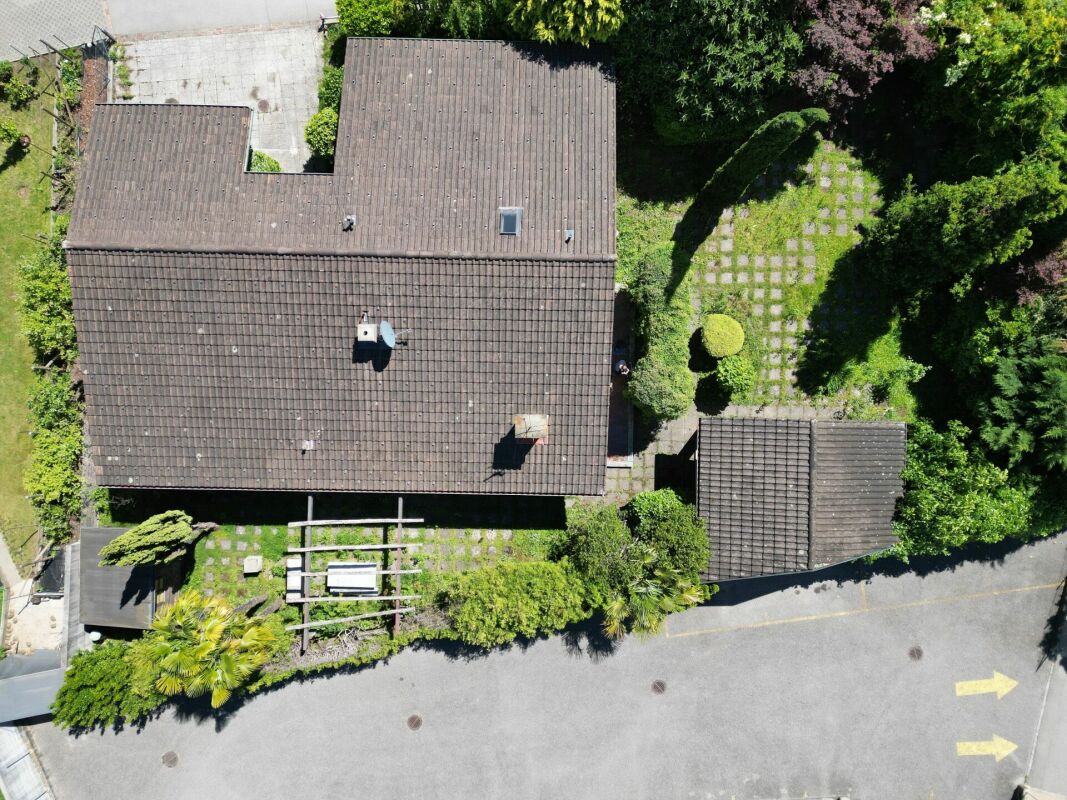 Detached house just a few steps from the lake