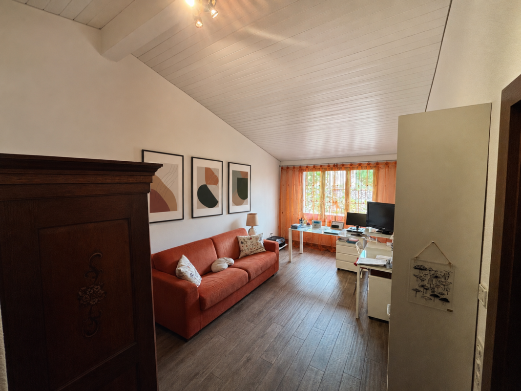 Casa indipendente con vista sul lago