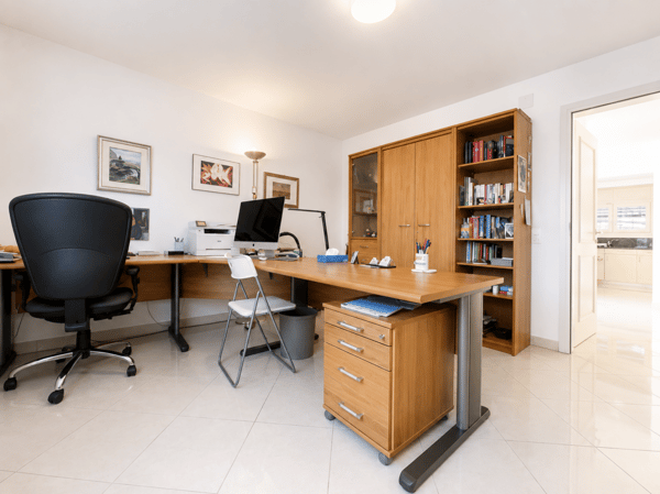 Stupenda villa con 2 appartamenti e piscina 8