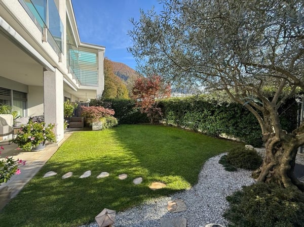 Appartamento di 3.5 locali con giardino e locale ufficio privato riscaldato
