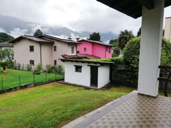 Graziosa casa unifamiliare ristrutturata con giardino privato 11