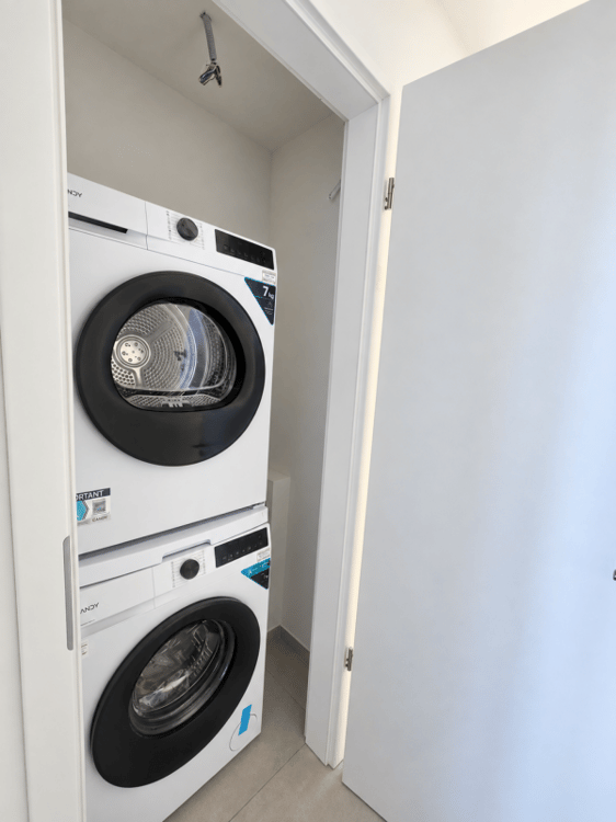 3.5 locali ristrutturati in zona residenziale 8