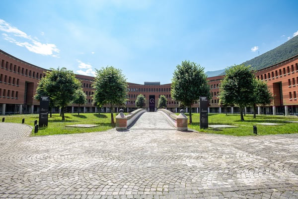 Uffici di varie metrature, frazionabile, in sede funzionale e prestigiosa 1