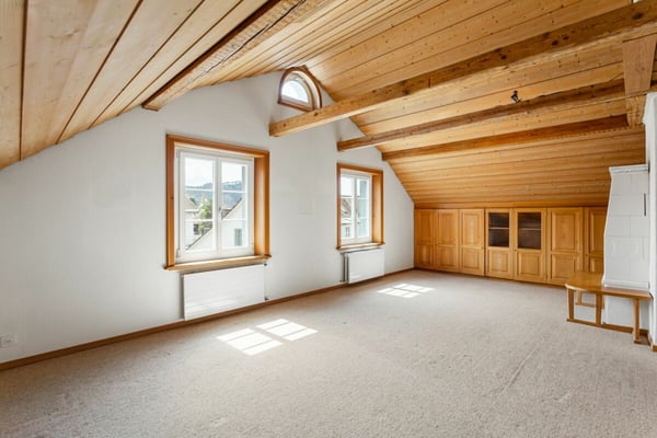 Liebe zum Detail! Schmuckstück mit Charme, Ecken und Kanten. 1