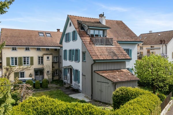 Liebe zum Detail! Schmuckstück mit Charme, Ecken und Kanten. 14