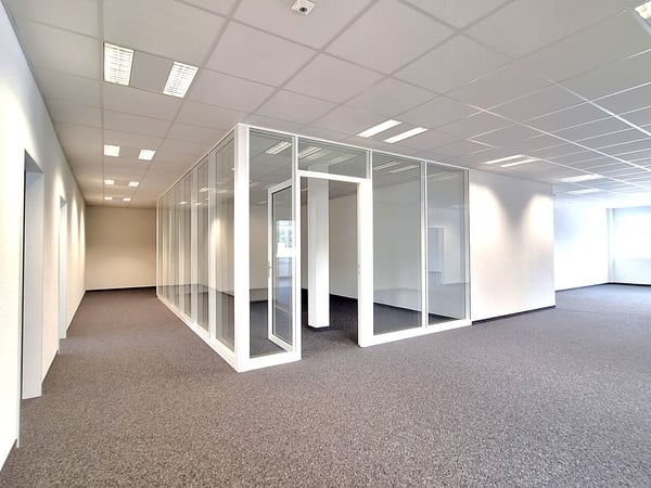 Büro- und Gewerbeliegenschaft mit Aufstockungspotenzial im Kägen 8