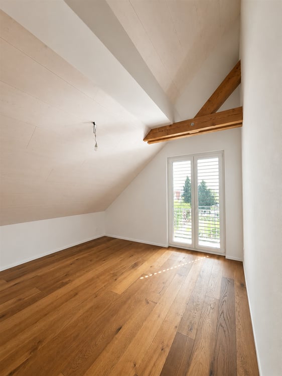 Ein Zuhause zum Verlieben: Traumhaft renovierte 4.5-Zimmerwohnung 5