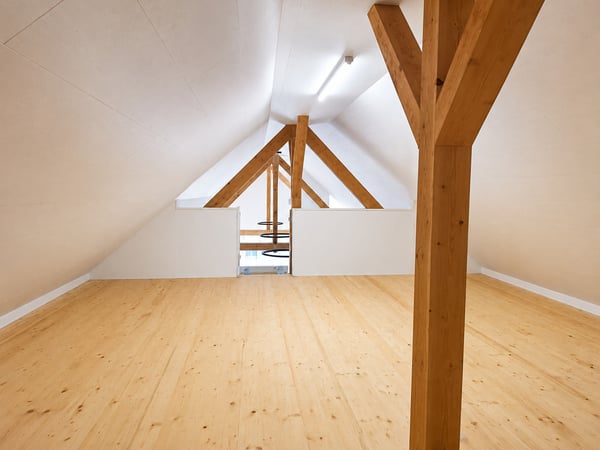 Ein Zuhause zum Verlieben: Traumhaft renovierte 4.5-Zimmerwohnung 8