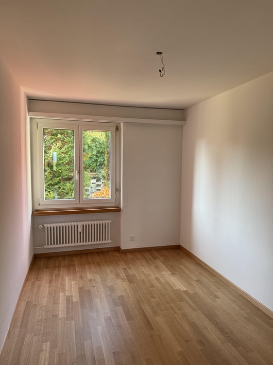 Charmante 2.5 Zimmerwohnung in Adliswil zu vermieten! 6