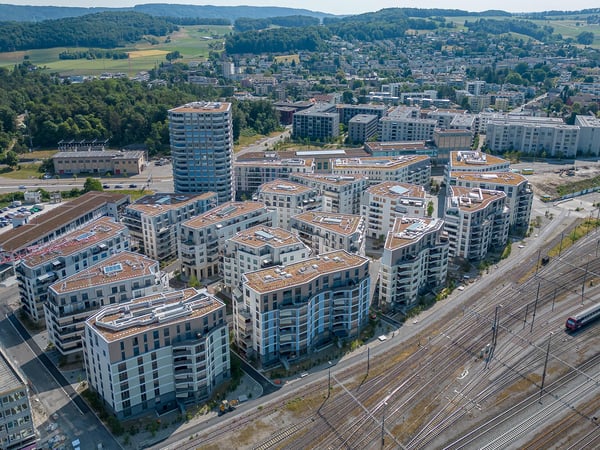Zentral gelegene, ausgebaute Bürofläche zu vermieten im beliebten Glasi-Areal Bülach 1