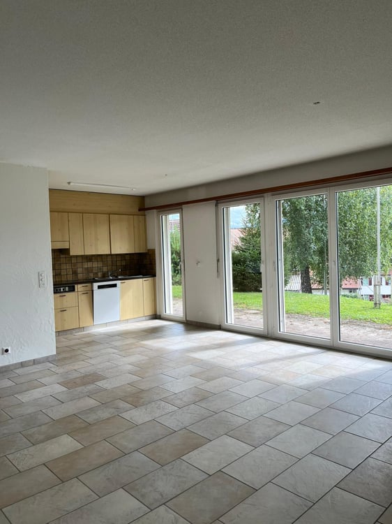 Befristetes Mietverhältnis für helle, grosszügige 2,5-Zimmerwohnung 2
