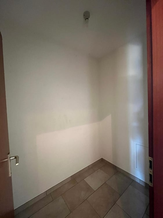 Befristetes Mietverhältnis für helle, grosszügige 2,5-Zimmerwohnung 9