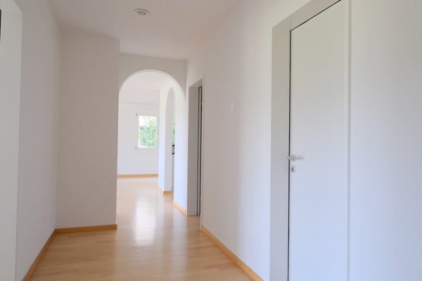 Sonnige 3.5-Zimmer-Wohnung mit herrlicher Weitsicht auf der Forch, Küsnacht 4