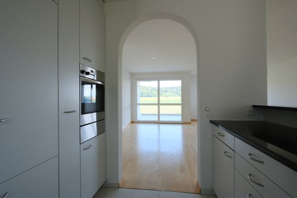 Sonnige 3.5-Zimmer-Wohnung mit herrlicher Weitsicht auf der Forch, Küsnacht 9