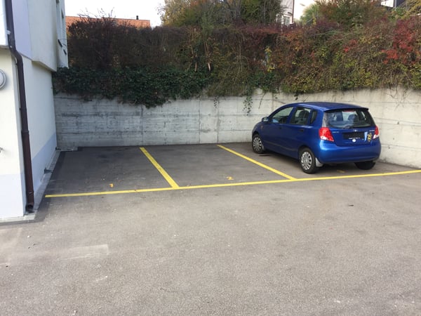 Aussenparkplatz 1