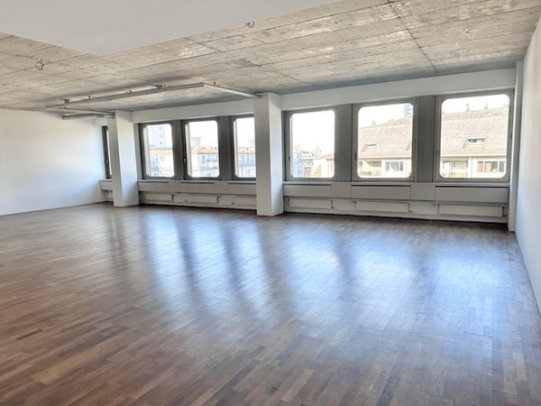 270 m2 Bürofläche im Kreis 5 2