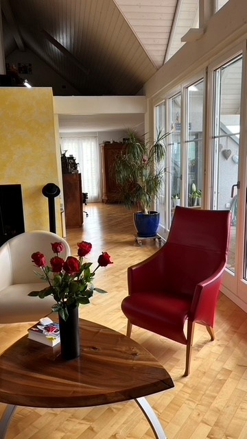 Grosszügige 4-.5 Zimmer-Dachwohnung zur Miete in Stäfa 18