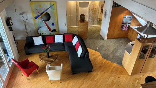 Grosszügige 4-.5 Zimmer-Dachwohnung zur Miete in Stäfa 10