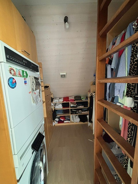 Grosszügige 4-.5 Zimmer-Dachwohnung zur Miete in Stäfa 14