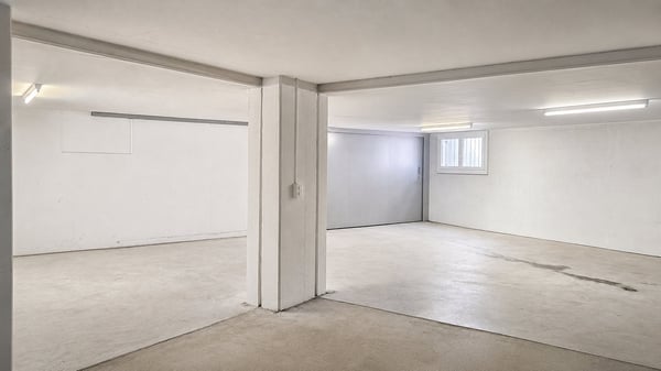 Attraktive Büro- und Gewerbefläche mit Lager und 5 Kundenparkplätzen an zentraler Lage 7