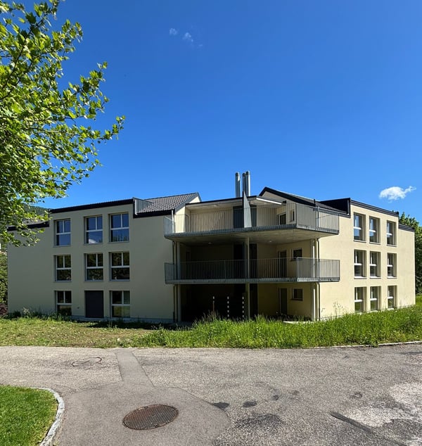 Attrayant appartement neuf de 4,5 pièces au 2e étage avec balcon ensoleillé 2