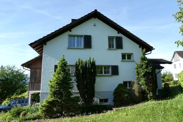 Sonnige Liegenschaft mit See- und Bergsicht – renovieren oder neu bauen in Männedorf 3