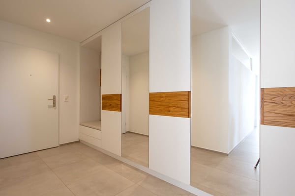 Helle und grosse 2.5-Zi-Terrassenwhg mit herrlicher Fernsicht, Wohnkomfort und schönen Materialien 8