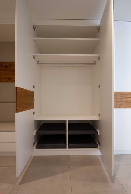 Helle und grosse 2.5-Zi-Terrassenwhg mit herrlicher Fernsicht, Wohnkomfort und schönen Materialien 10