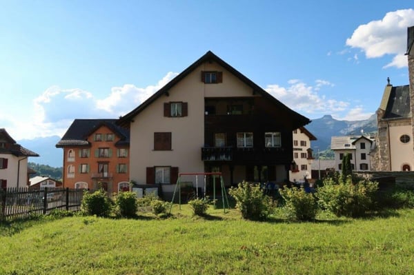 Restaurant/Ladenlokalität in Obersaxen/Meierhof 5