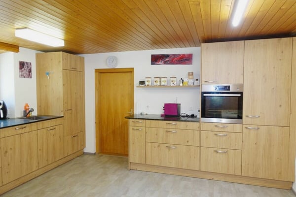 Zweifamilienhaus mit 2½-Zimmer-Wohnung und 3½-Zimmer-Wohnung 4