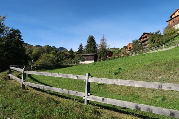 Baugrundstück in Luven als Festwohnsitz 9