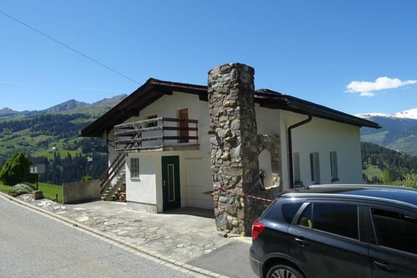 4½-Zimmer-Wohnung im 1. Obergeschoss mit ausbaubarem Estrich