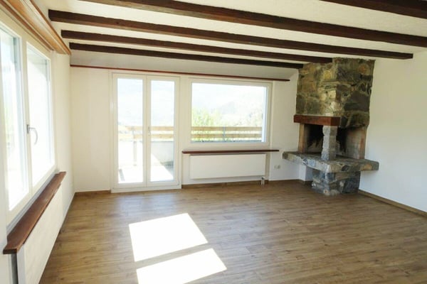 4½-Zimmer-Wohnung im 1. Obergeschoss mit ausbaubarem Estrich 2