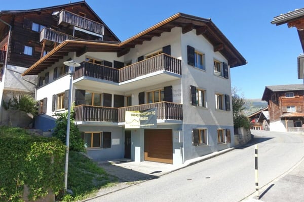 Zweifamilienhaus mit zwei 3½-Zimmer-Wohnungen, Wohnung Nr. 1 1