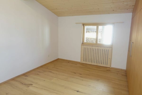Zweifamilienhaus mit zwei 4½-Zimmer-Wohnungen, Wohnung Nr. 2 6